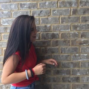 Meet your Posher, Adrianna